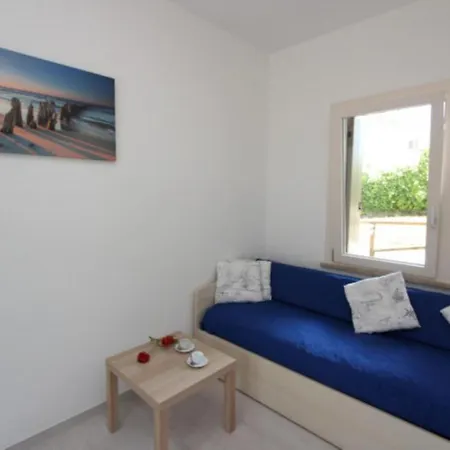 Two Bedrooms With Terrace And Garden - By Beahost Apartment *