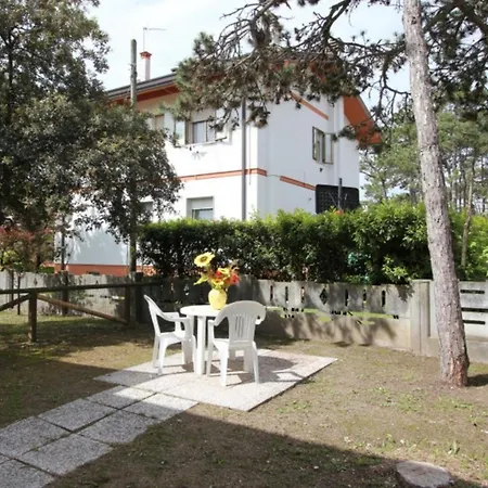 Two Bedrooms With Terrace And Garden - By Beahost * Bibione